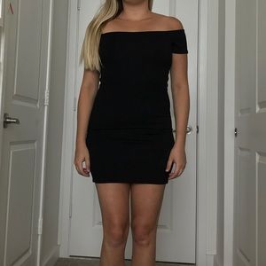 Off The Shoulder Black Bodycon Dress